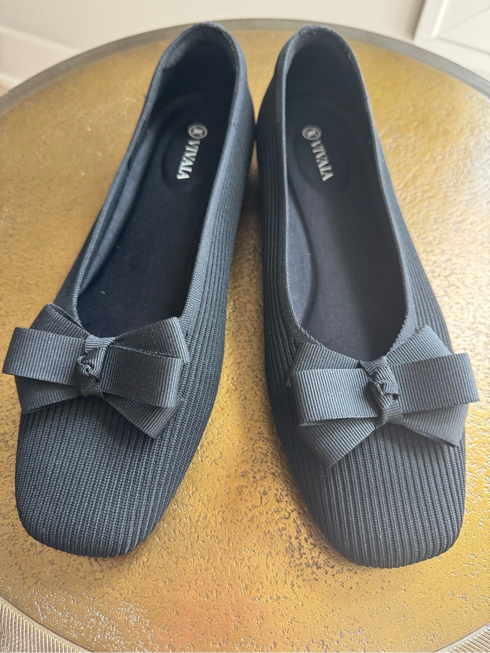 Vivaia Margot 3.0 Black Ballet Flats with Clip on Bows. Women’s 43 (US 11).